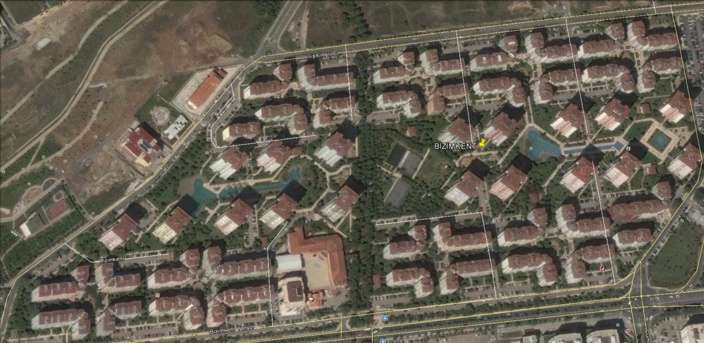 1998 Emlak Konut Bi̇zi̇mkent Si̇tesi̇ Yapi Ti̇c. Aş. 400 Dai̇re