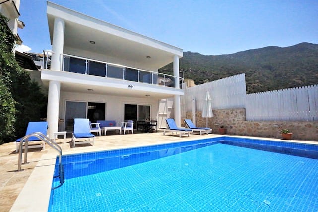 2005 Menekşe Vi̇llalari